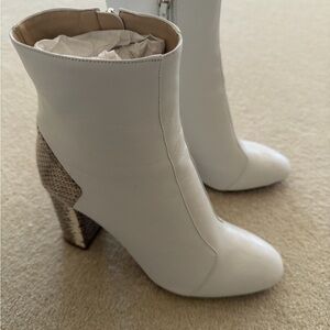Alexandre Birman White Boots with Snakeskin Heel